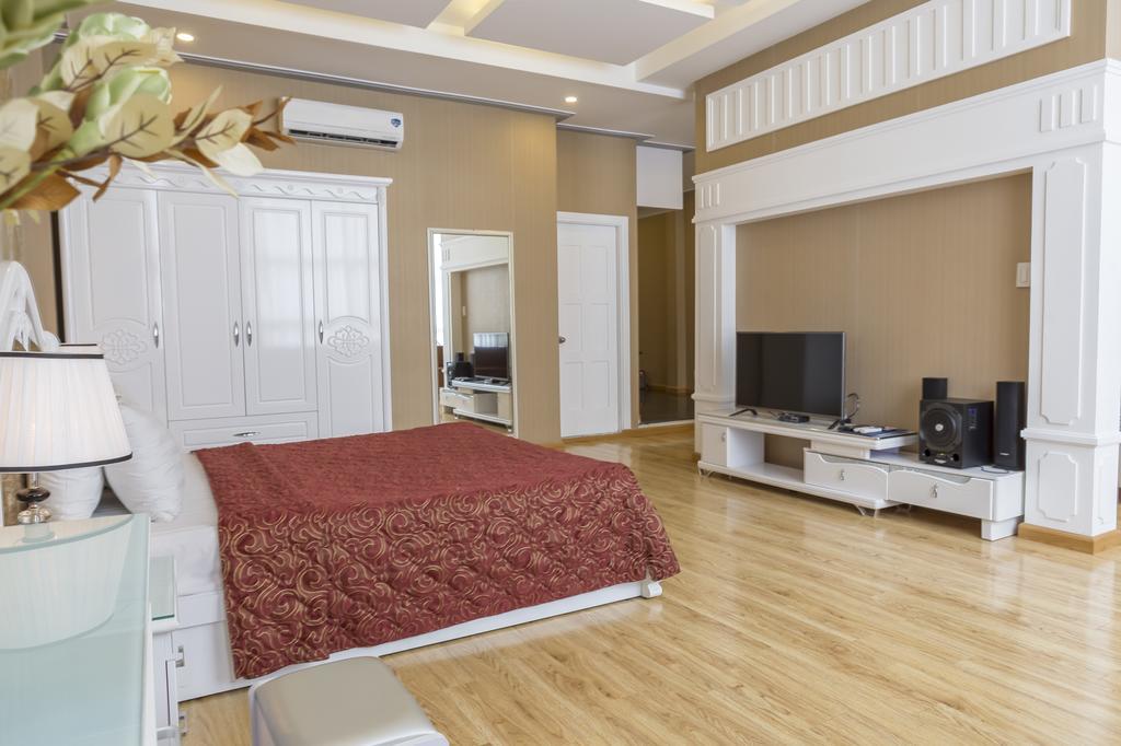 Saga Hotel Хошимин Екстериор снимка