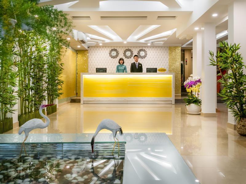 Saga Hotel Хошимин Екстериор снимка